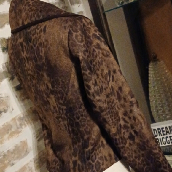 VEX Collection Leopard print Blazer - Picture 2 of 11